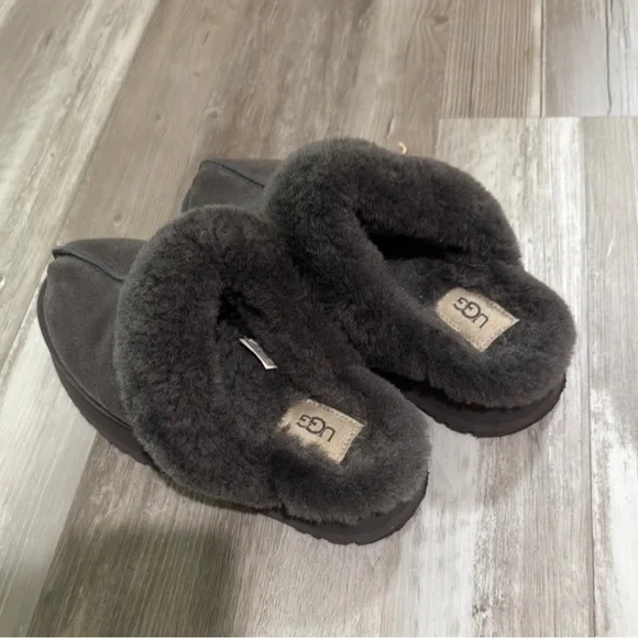 UGG Women's Charcoal Sheepskin Slippers - Picture 2 of 3